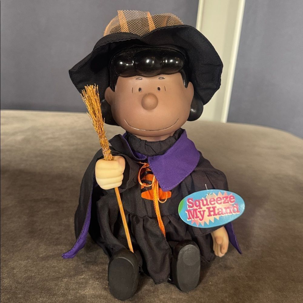 Vintage Peanuts Dancing Lucy Witch Halloween 1997 Gemmy NEW without Box *READ